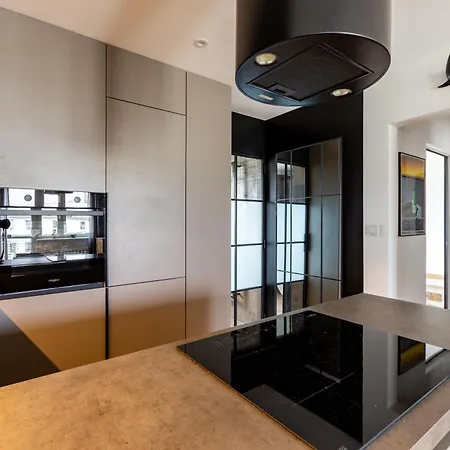 Park Reagana Modern By Bookinghost Apartment