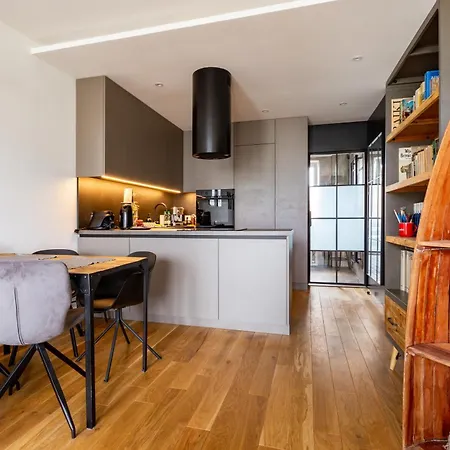 Apartment Park Reagana Modern