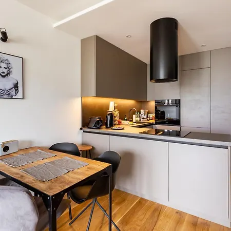 Apartment Park Reagana Modern By Bookinghost Gdansk